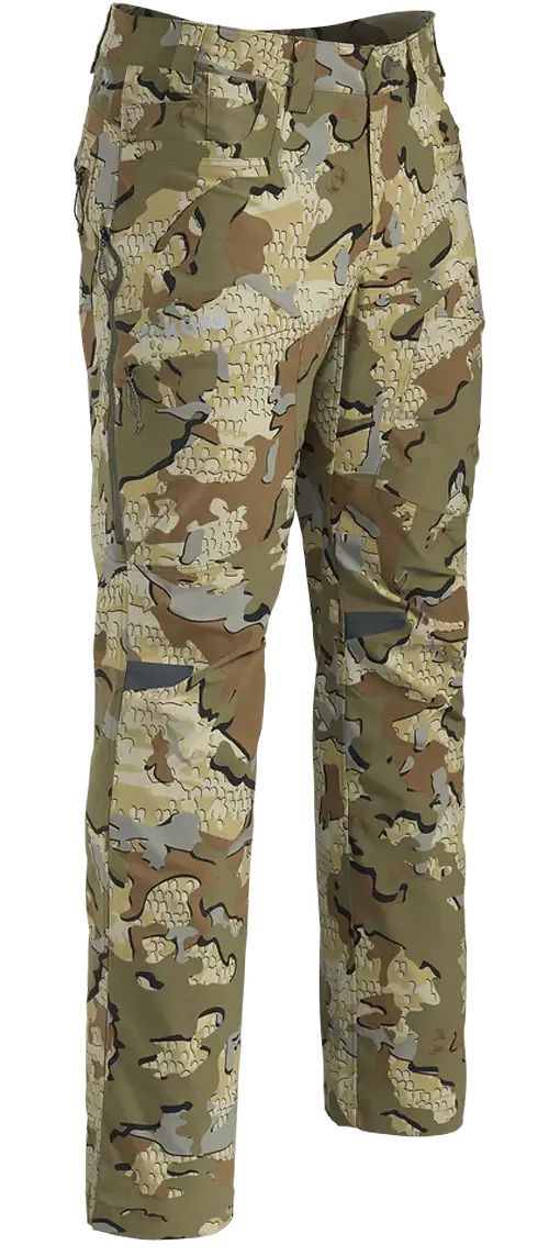 Frontal image of a Kutana Stretch Woven Pant in Valo Camouflage