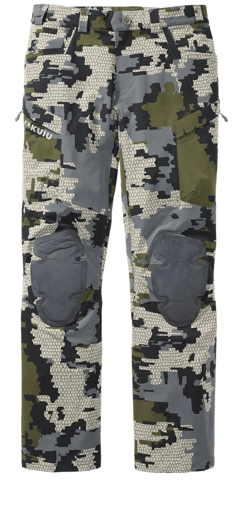 Front view of PRO Hunting Pant in Verde Camouflage