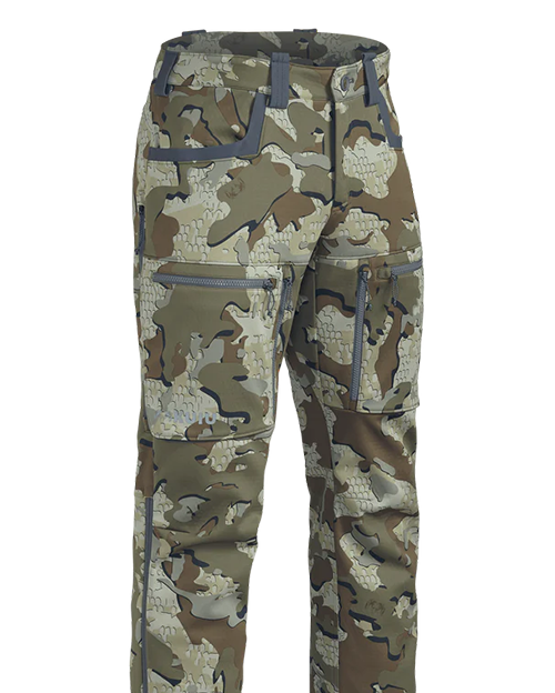 Front of KUIU's Encounter Pant in Valo camouflage.