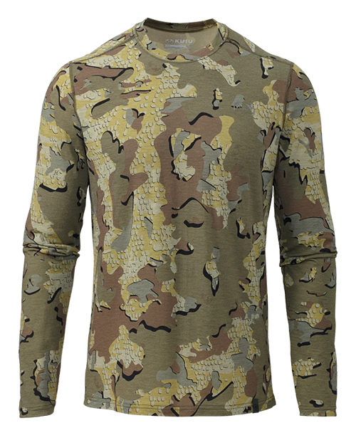 Front of KUIU ULTRA Merino 120 LT LS Crew-T in Valo camouflage.