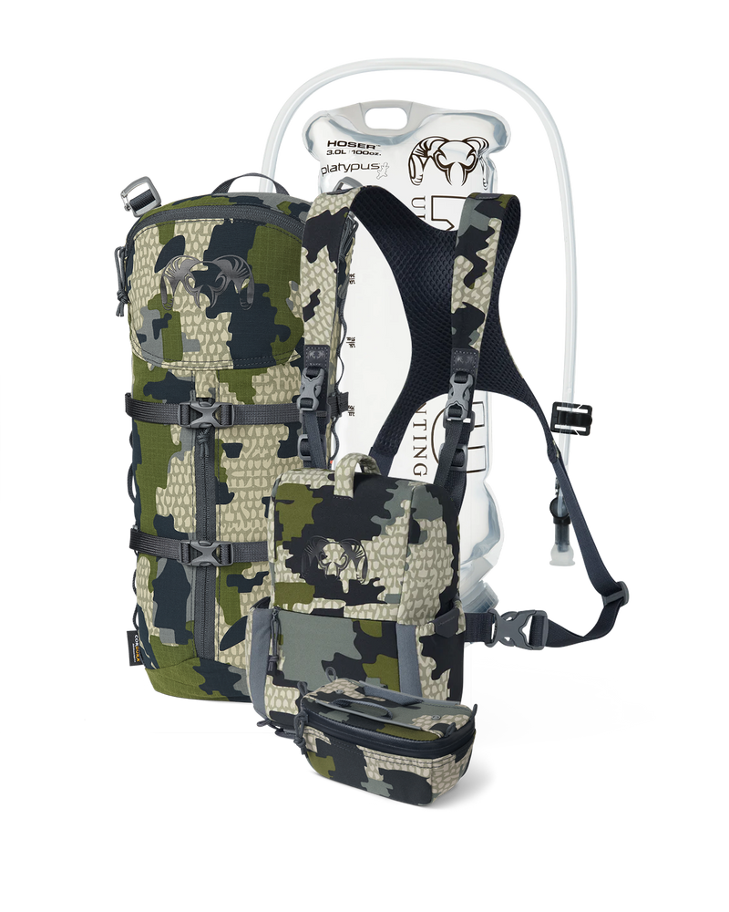 PRO G3 Bino Hydration Set in Verde Camouflage, Incudes: PRO G3 Bino Harness, KUIU Platypus 3L Hoser, PRO G3 Bino Harness Accessory Pocket, PRO G3 Hydration Rig