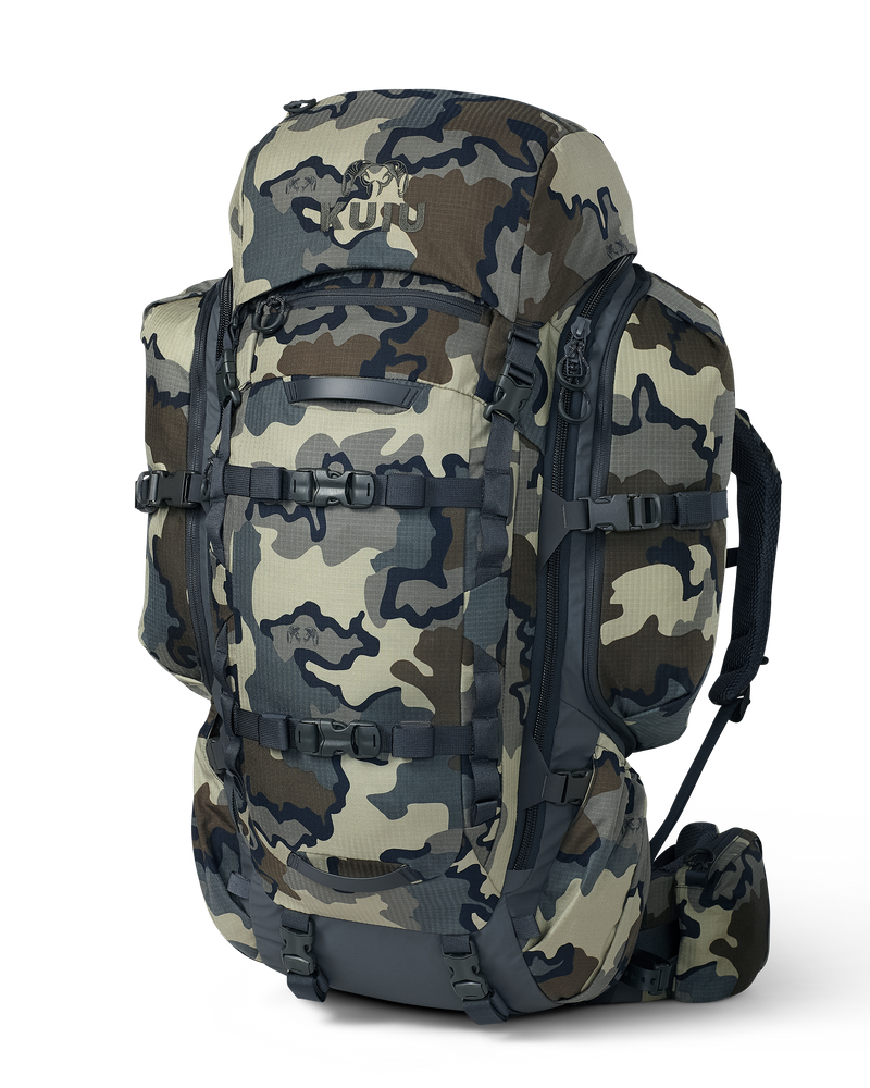 Front angled view of ICON 6 8200 Pack in Vias Camouflage