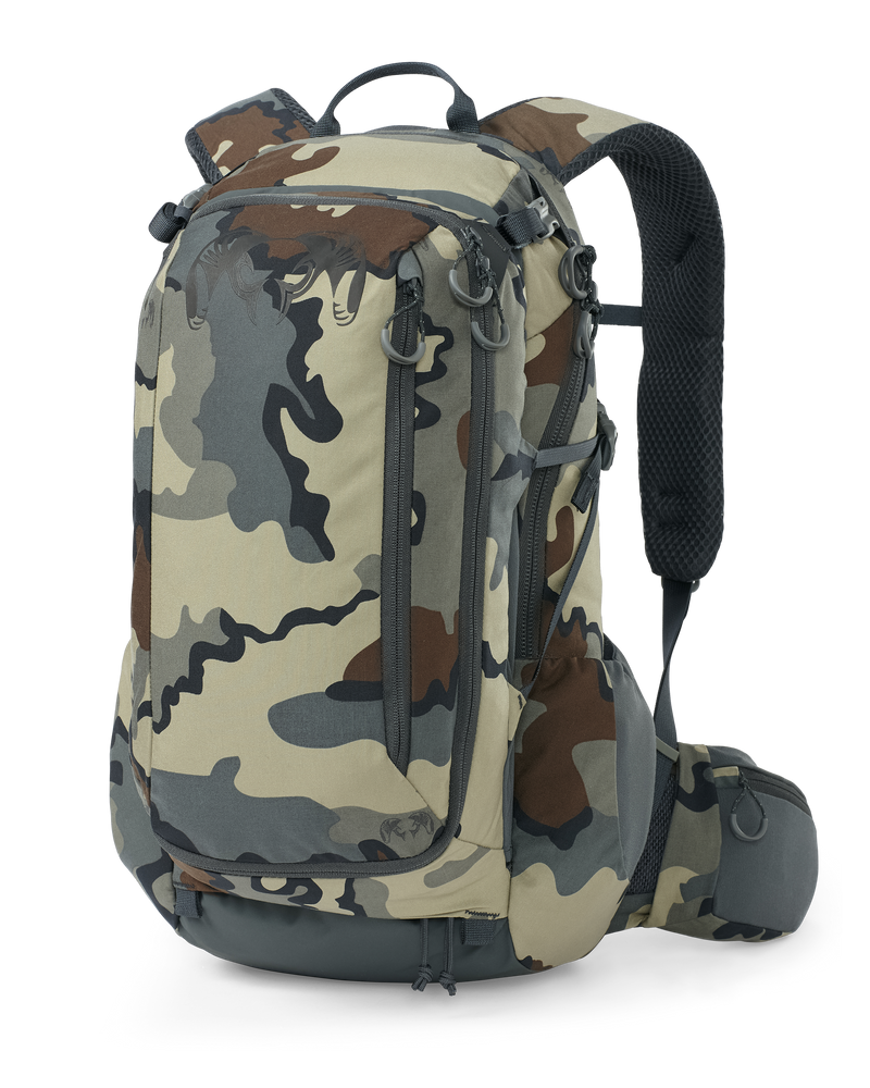 Front of Divide 1500 day pack in Vias Camouflage